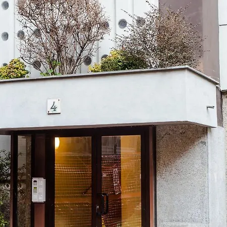 Porta Romana Elegant Flat